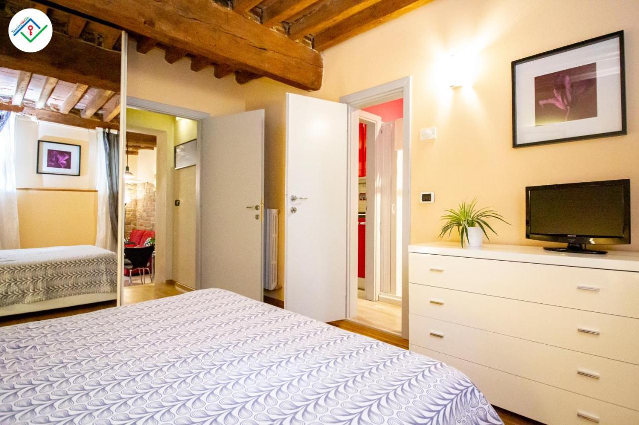 Antica Piazza Apartment By Tuscanywego Lucca Eksteriør billede